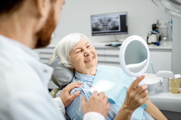 Tips For New Denture Users