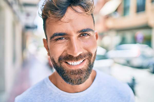 When Would A Dentist Recommend Dental Veneers?